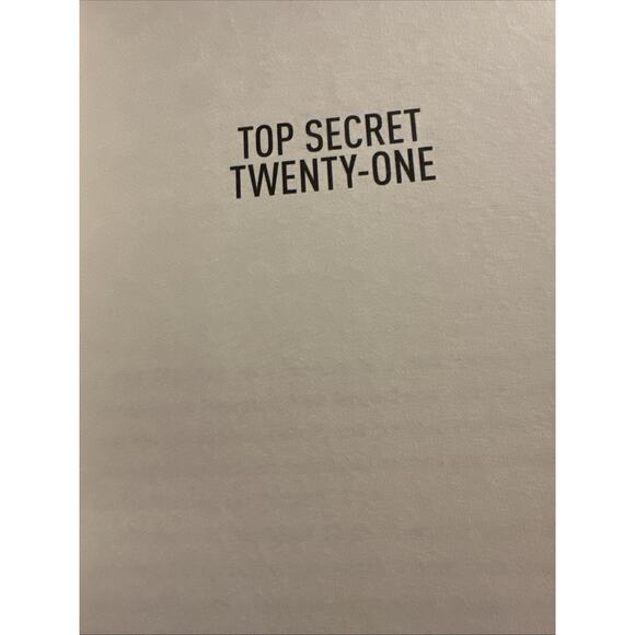 Top Secret Twenty-One by JANET EVANOVICH -SIGNED- - Picture 6 of 8